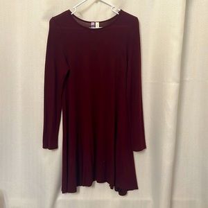 Maroon long sleeve dress. Size Small. Nearly new.